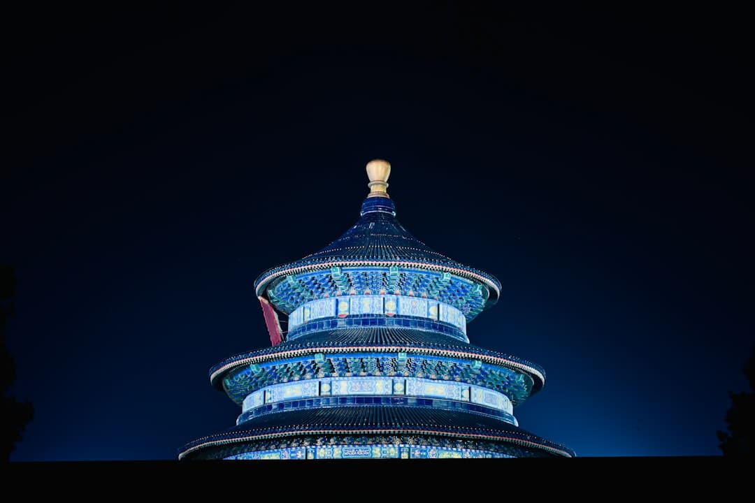 去非洲打工的我国年轻人！一些我国年轻人被迫或自动把找工作的目光投向非洲